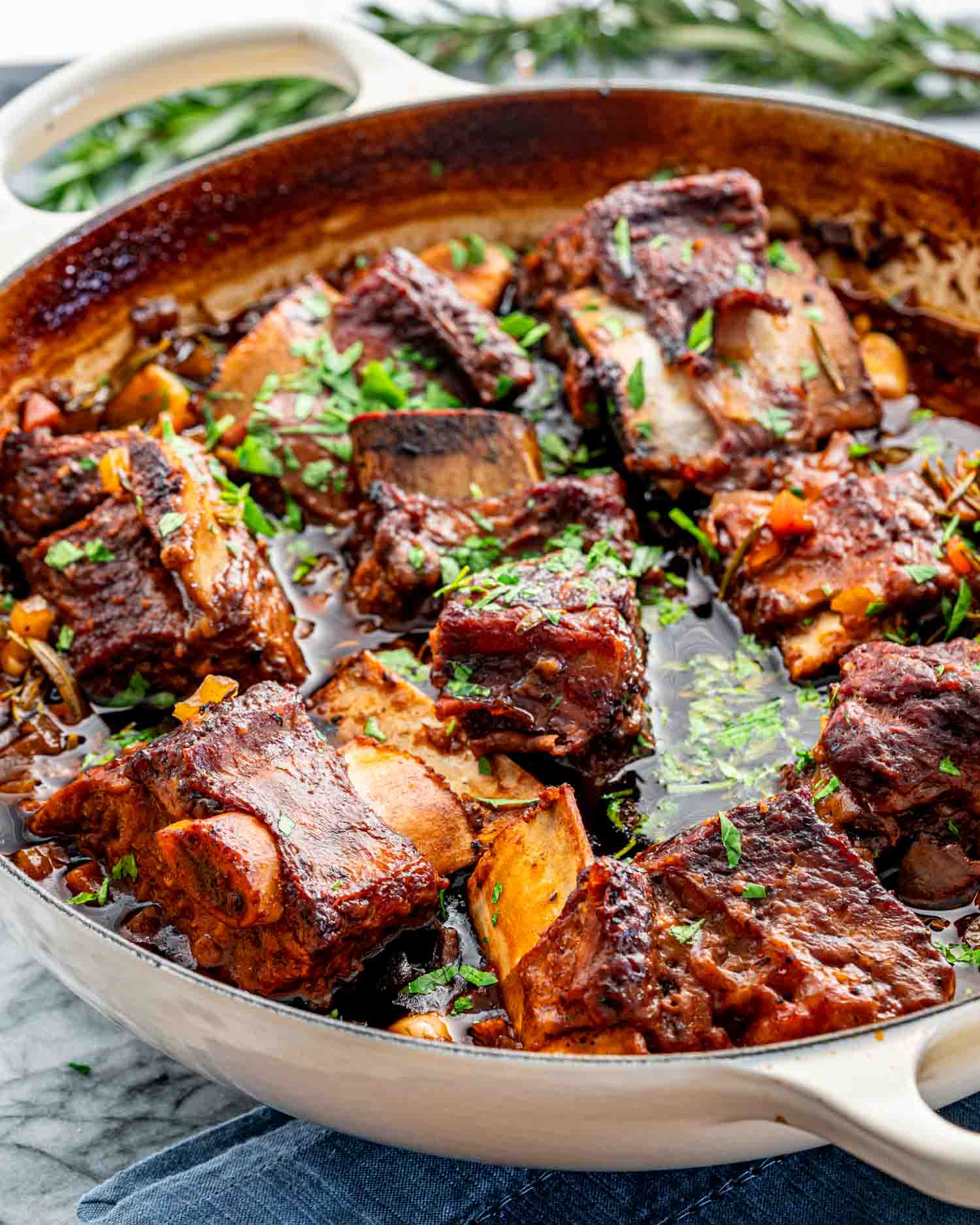 Dutch Oven London Broil With Potatoes And Carrots: A Mouthwatering One-Pot Wonder