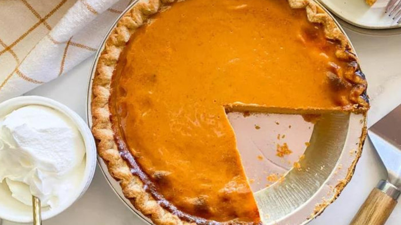 Pumpkin Pie Dutch Oven  : Mouthwatering Fall Dessert Recipe